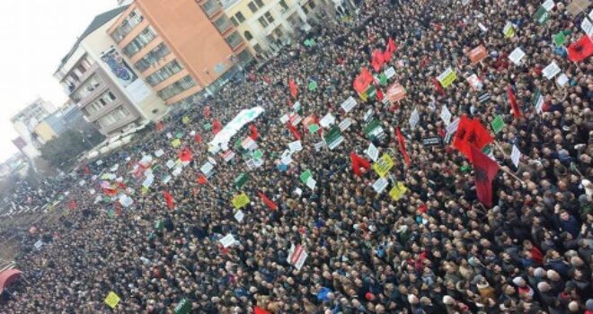 Viti i protestave (Video)