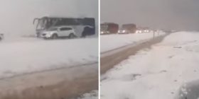 Bora mbulon rrugën nga Meka për në Medine (VIDEO)