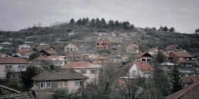 Reagojnë shqiptarët e veriut: Sërish të diskriminuar nga institucionet
