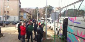 Nisen autobusët me protestues drejt Prishtinës (FOTO)