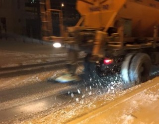 Sejdiu: Puna po vazhdon për pastrimin e rrugëve dhe trotuareve