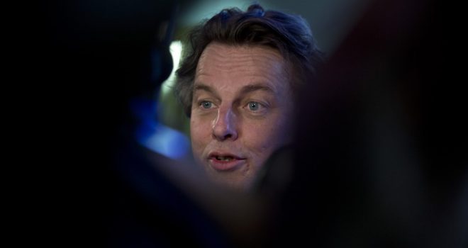Koenders: Rruga e Serbisë drejt BE-së e lidhur me Kosovën