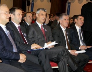 PDK-ja është për dialog, opozita kundër