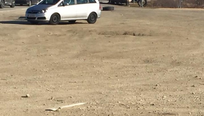 Kolona të gjata në Merdarë (Foto)