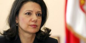 Rashkoviq: Vuçiq po i tradhton serbët