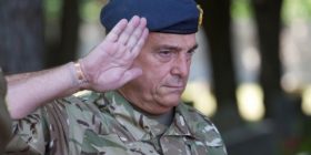 Veterani britanik i luftës në Kosovë drejton sulmet kundër ISIS-it