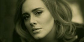Adele refuzon të ndërpresë turneun