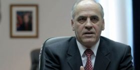 Salihaj nuk lëkundet nga qëndrimi i tij për Thaçin