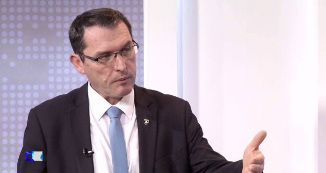 Gecaj: Është pikërisht VV-ja që e ka futur në komunikim publik, gjuhën e urrejtjes, të dhunës dhe molotovit