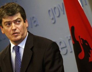 Bamir Topi: Në PD ka konstruktor robotësh dhe robotë