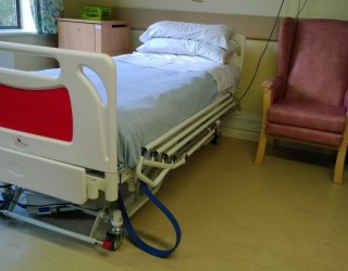 ICSI i dhuroi Klinikës Infektive të Qendrës Klinike Universitare të Kosovës një donacion