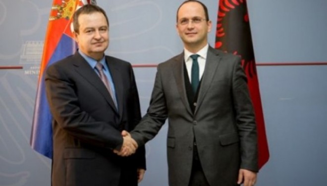 Bushati pret homologët e Serbisë dhe të Italisë në Tiranë