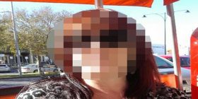 Gruaja i kërkon ndihmë shoqeve për të përballuar burrin në seks