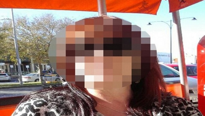 Gruaja i kërkon ndihmë shoqeve për të përballuar burrin në seks