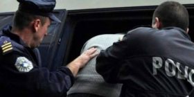 Raportoi se e kanë plaçkitur ndërsa zbulohet se paratë i kishte humbur në lojëra fati