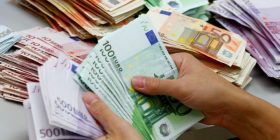 Kosovarët kanë marrë 8 miliardë euro kredi (Video)