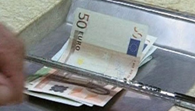 Kosova së shpejti me ligj për pagat