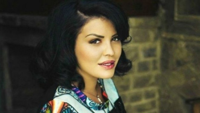 Fansi “kërcënon” Greta Koçin, martohem me ty ose do vras veten