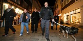 Shtohen grupet e mbrojtjes qytetare në Gjermani, pas sulmeve ndaj grave nga azilantët