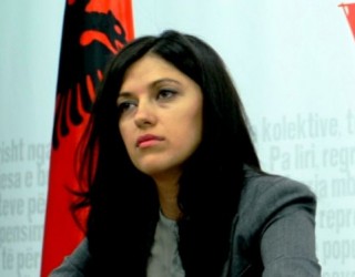 Haxhiu-Grabovcit: Si tu plagos gruaja?