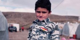 Fëmija që u arratis nga ISIS: Na thanë se fillimisht duhet t’i vrisnim prindërit tanë
