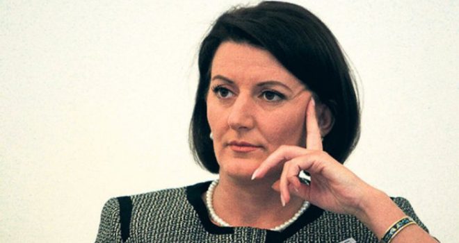 Jahjaga sot viziton Tiranën