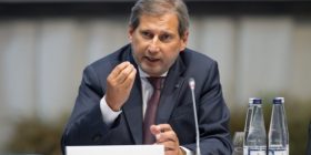 Hahn: Liberalizimi i vizave për Gjeorgjinë, në tetor
