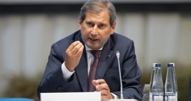 Hahn: Liberalizimi i vizave për Gjeorgjinë, në tetor