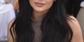 Kylie Jenner vazhdon fantazinë ndaj fansave të saj