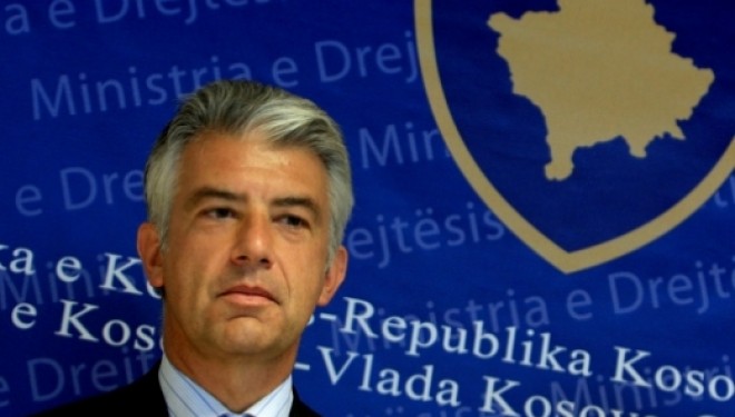 Reichel: Jemi të shokuar me dhunën e opozitës në Kosovë