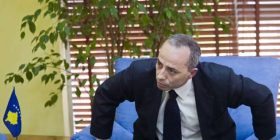 Ministri Zharku inspekton punimet në infrastrukturën rrugore në Istog