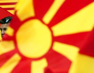 Hahn po takon liderët në Maqedoni