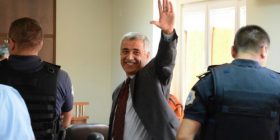 Beogradit nuk i pëlqen barazimi i Ivanoviqit me politikanët “terroristë” të Kosovës