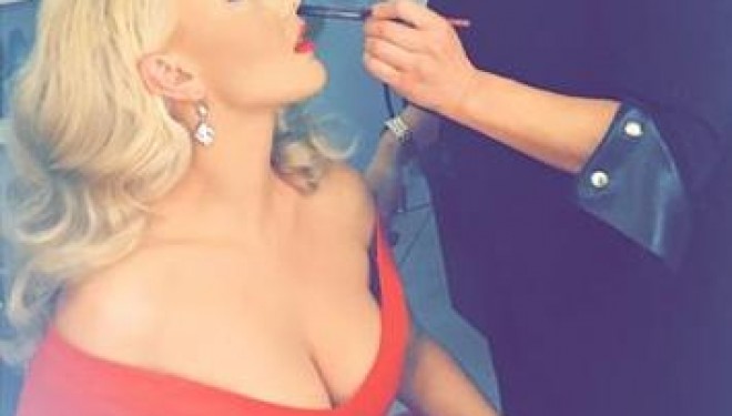 Gixhari:S’jam e shëndoshë më deformuan fotot, jam si Monroe