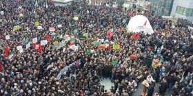 Policia, porosi qytetarëve: Përmbahuni nga veprimet e dhunës në protestë