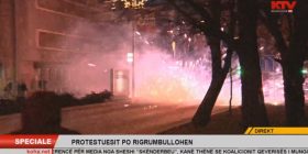 Persona të mitur, pjesëmarrës në protestë