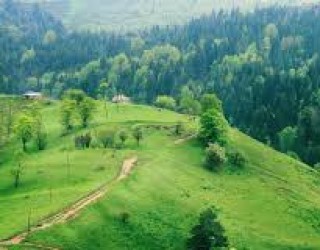 Rugova, “toka e kuqe” që po falet (VIDEO)