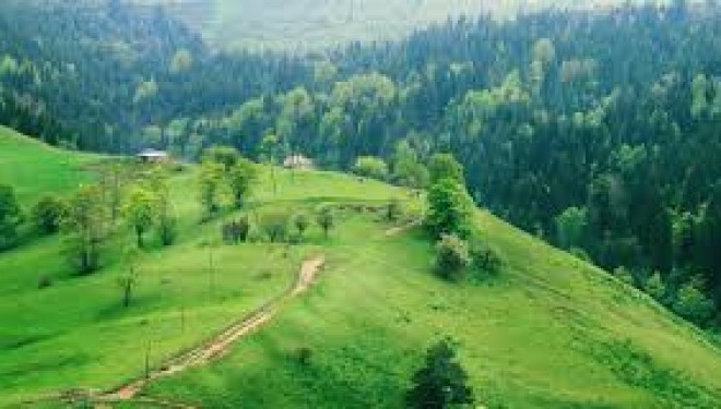 Rugova, “toka e kuqe” që po falet (VIDEO)