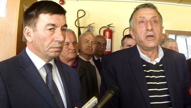 Qeveria ua njeh mësimdhënësve kontributin gjatë viteve ’90-ta
