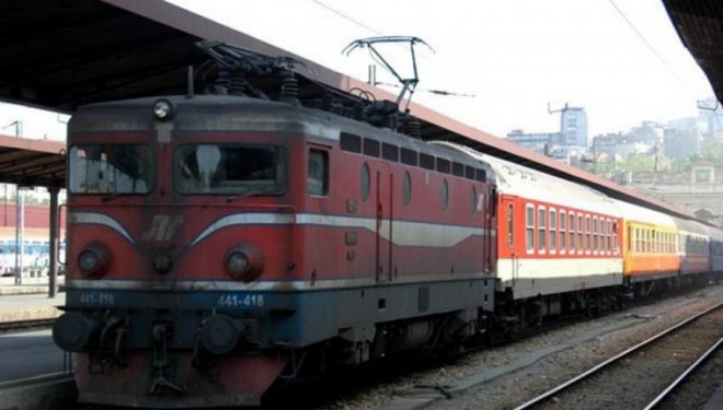 E hedhin shqiptarin nga treni në Serbi në linjën Suboticë-Beograd
