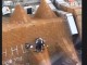 Studentët rrezikojnë jetën duke bërë seks në çatinë e universitetit (Video+18)