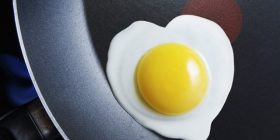 Mos dilni pa konsumuar mëngjes, më shumë rrezik nga sulmet në zemër