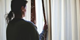 Tronditet Maqedonia: Burri në mërgim, nusja mbetet shtatzënë me vjehrrin