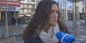 A do të martoheshit me një vajzë apo mashkull serb? Ja çfarë thonë të rinjtë e Prishtinës (Video)