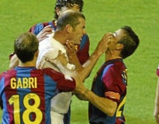 Zidane ngacmon Barcelonën