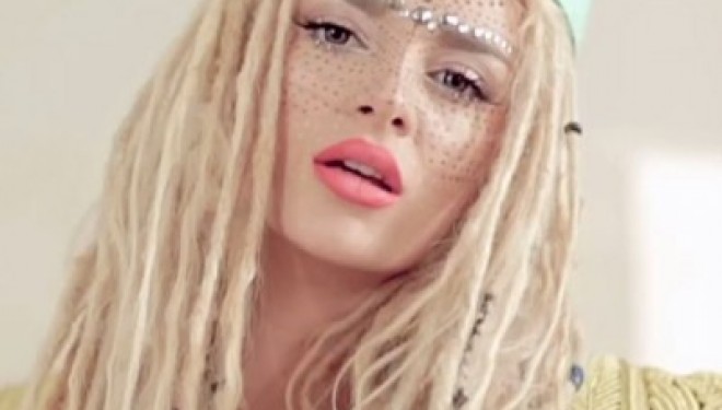 Era quhet “pornostar” nga fansat