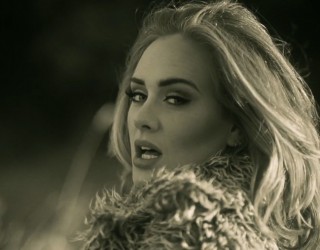 Shpërthen Adele ndaj kandidatit Trump: Nuk të kam dhënë leje për të përdorur këngët e mija në mitingje