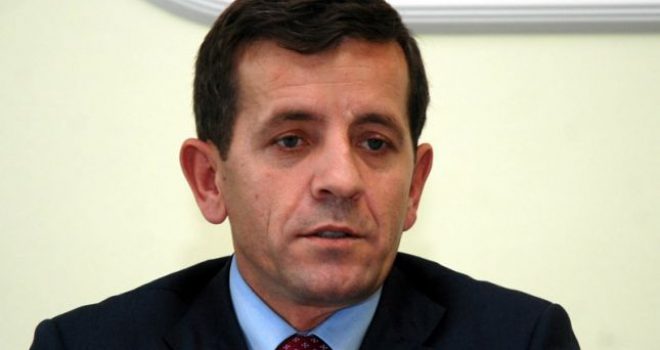 Remi i drejtohet edhe Kushtetueses, për mandatin e deputetit