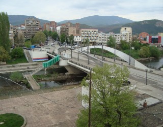 Vazhdon beteja për kufijtë e Mitrovicës