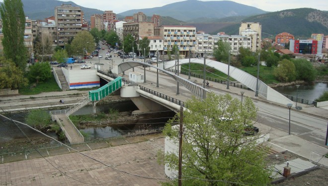 Vazhdon beteja për kufijtë e Mitrovicës